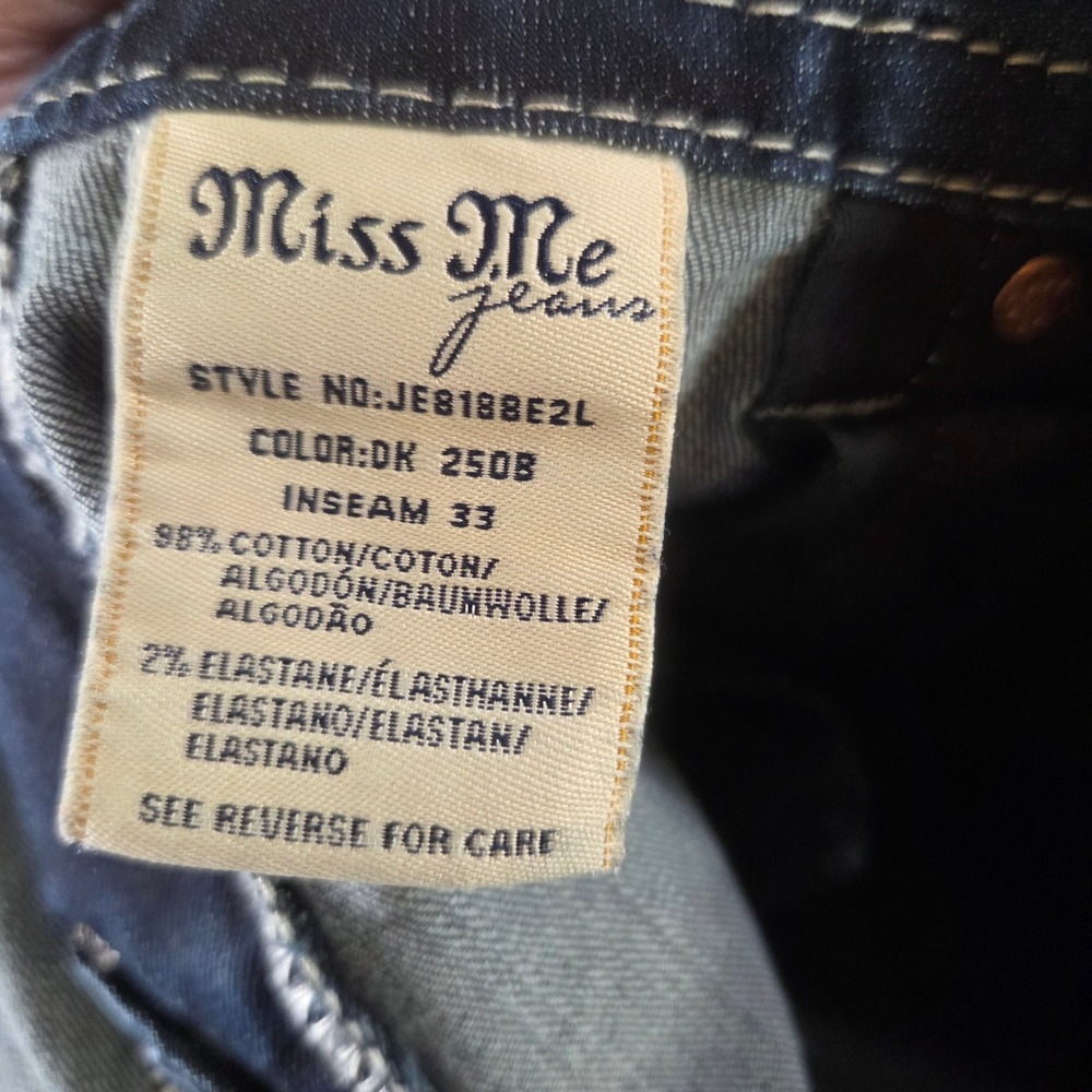 Miss Me Mid Rise Easy Bootcut Jeans Dark Wash Embroidered Size 29 Y2K 2000s Boho - Picture 5 of 8